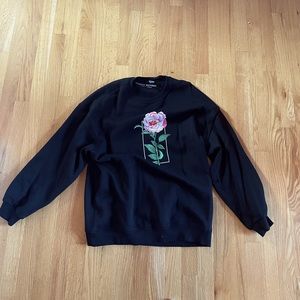 Shawn Mendes ‘The Tour’ Crewneck